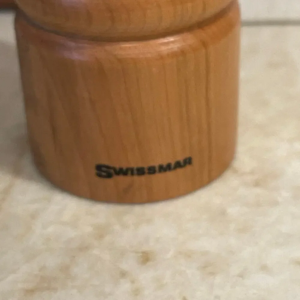 Swissmar natural wood pepper grinder 9”